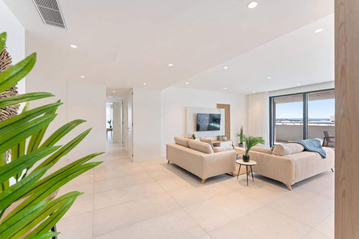 Luxury 3br Sea Views, Pool, Sauna, Gym Apartamento Lagos