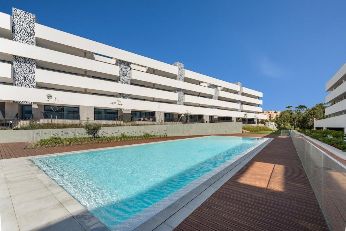 Luxury 3br Sea Views, Pool, Sauna, Gym *